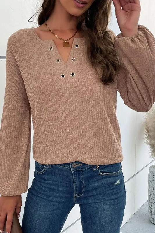 LONG SLEEVED HOLE POINT V NECK KNIT TOP