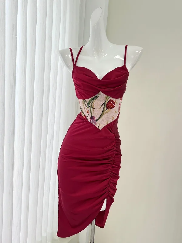 Floral Midsection Exquisite Burgundy Midi Dress